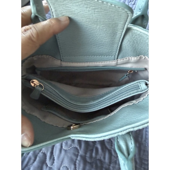 LC Lauren Conrad Tulip Mini Crossbody Bag Light Blue NWOT - Picture 6 of 10